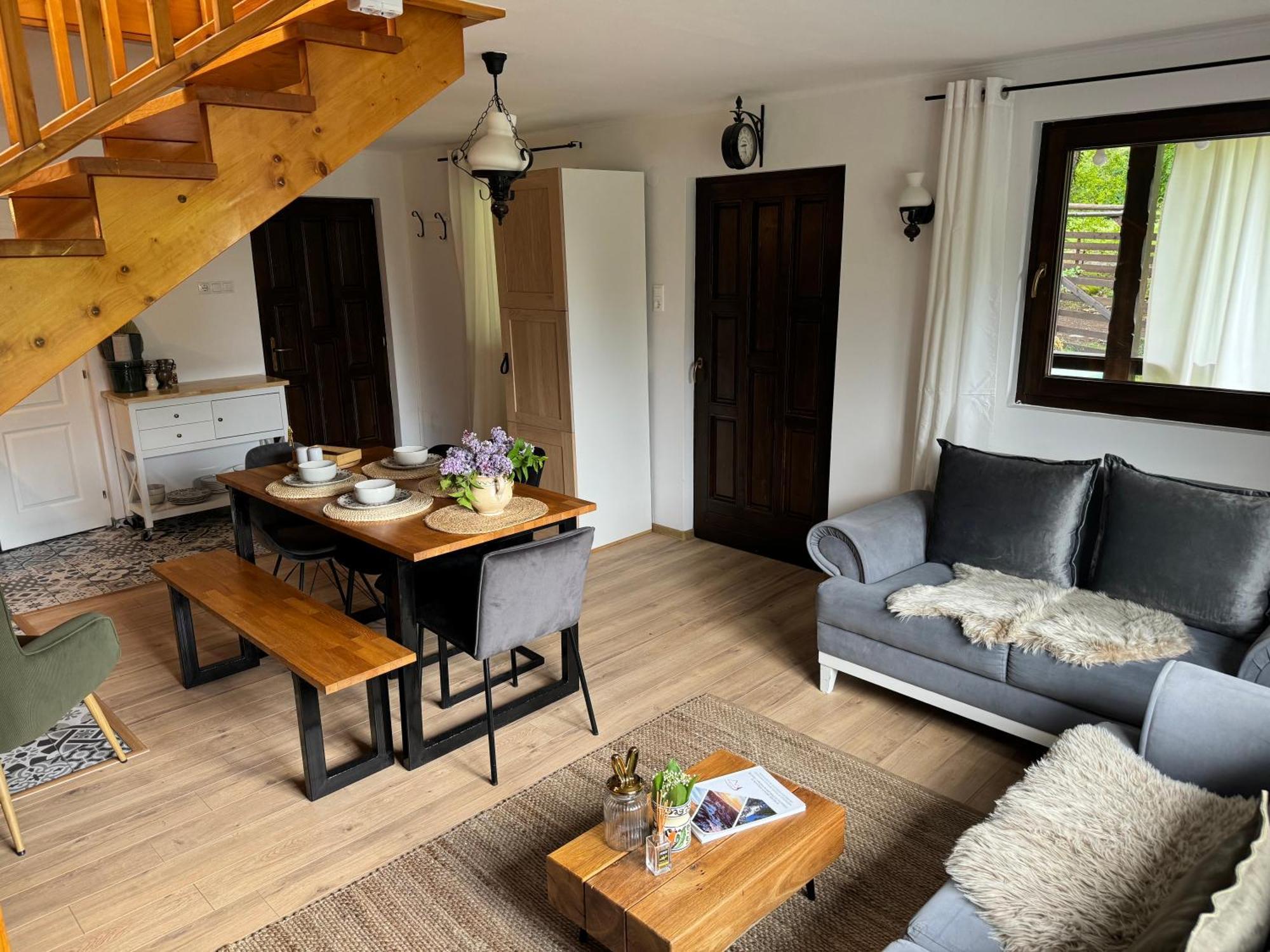 Emerald Chalet Прайд Екстериор снимка