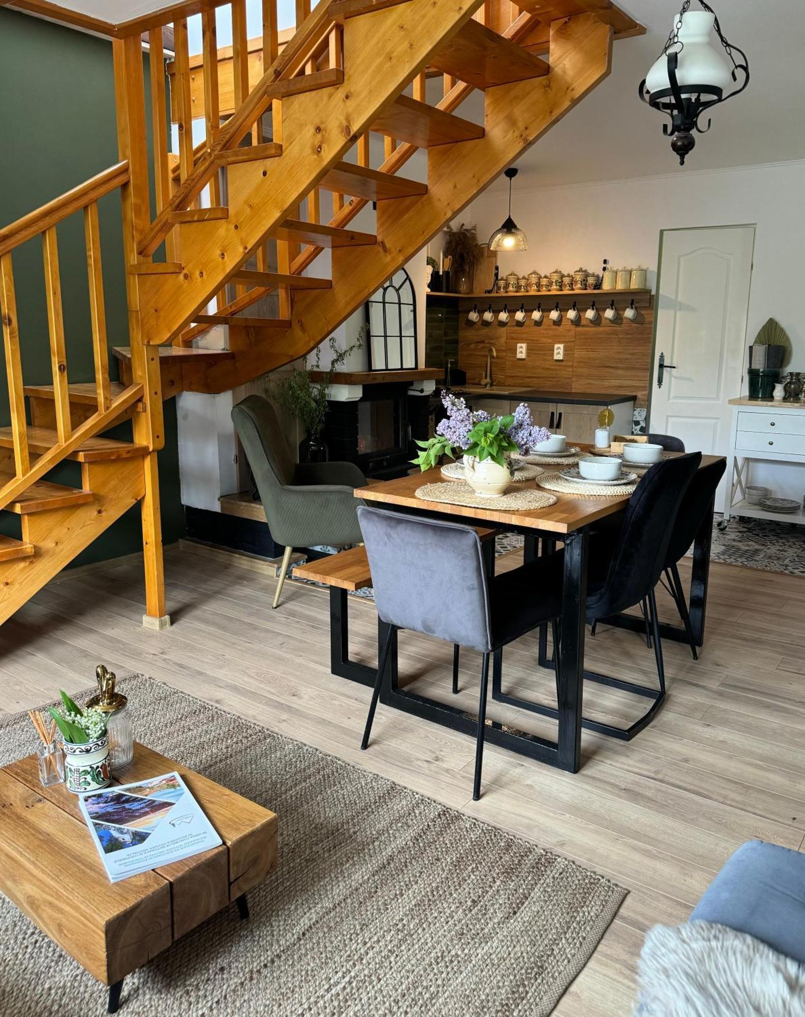 Emerald Chalet Прайд Екстериор снимка