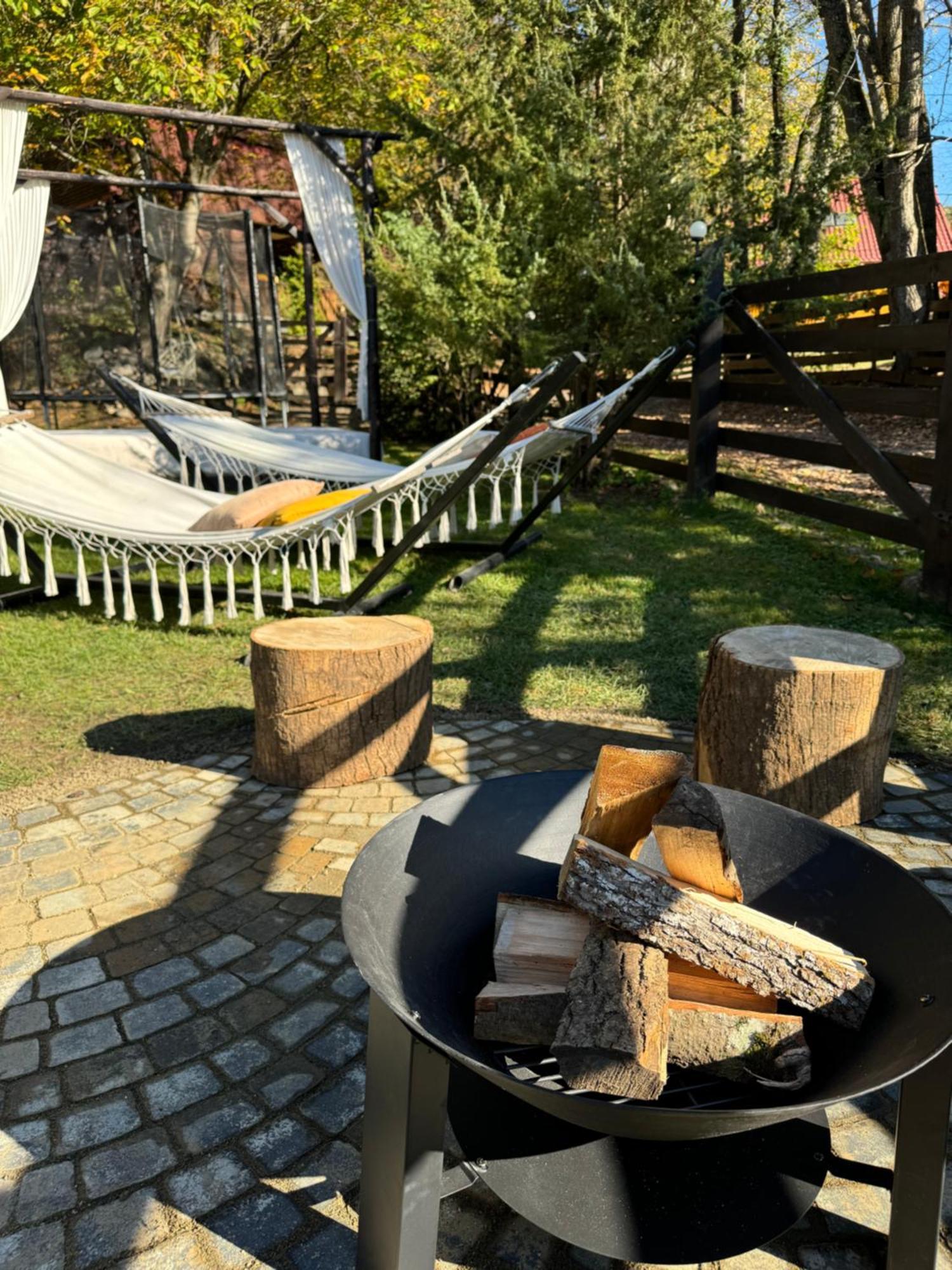 Emerald Chalet Прайд Екстериор снимка